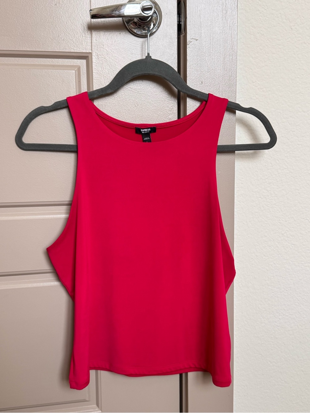 Express Women’s Sleeveless High-Neck Shell Top — Bright Pink